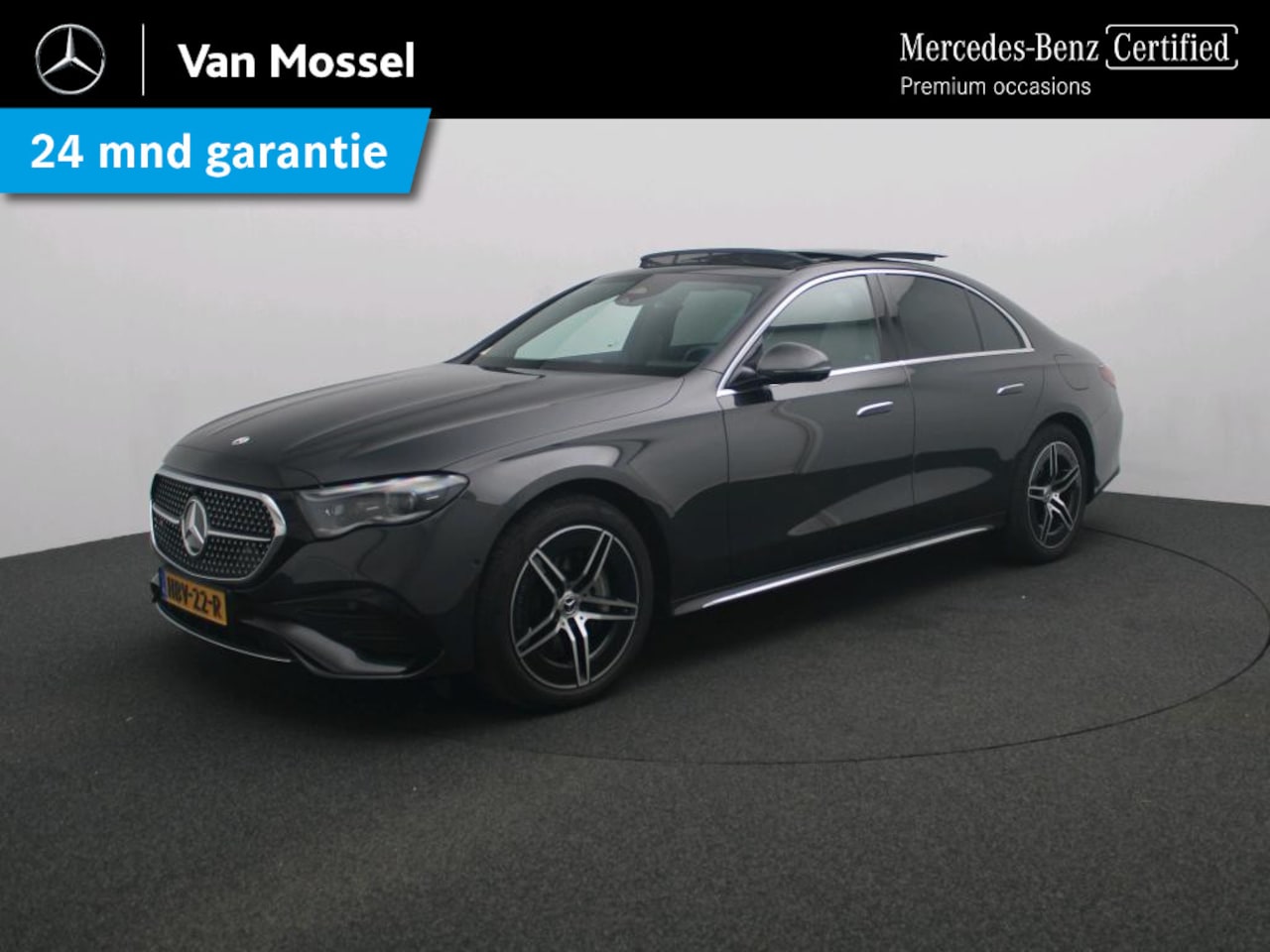 Mercedes-Benz E-klasse - 300 e AMG Line / Premium/ Panoramadak/ SUPERSCREEN/ Leder/ Stoelverwarming- & Ventilatie - AutoWereld.nl