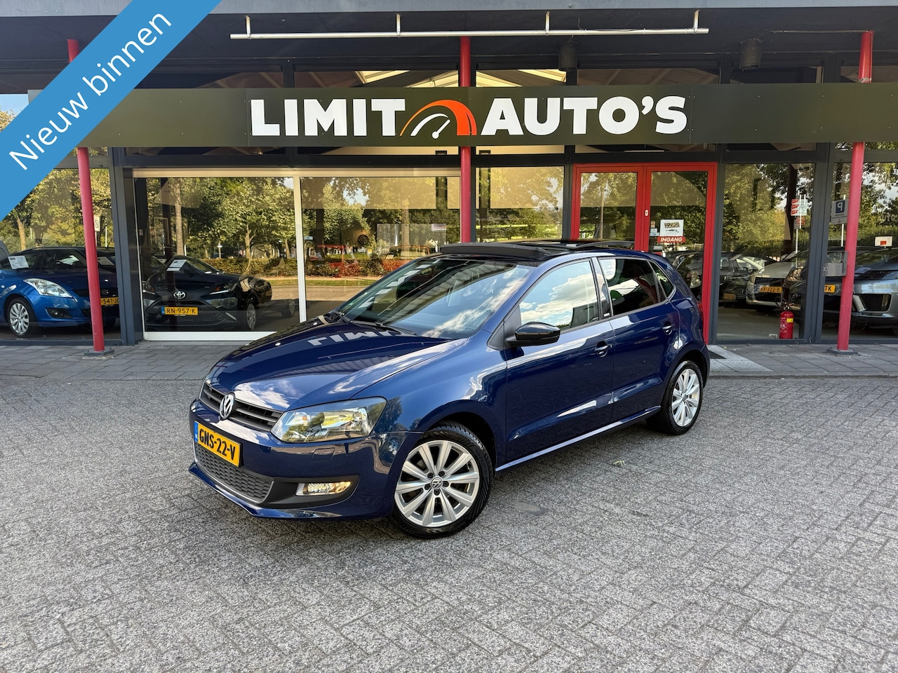 Volkswagen Polo - 1.2 Easyline/Pano/Cruise/Climate/Pdc/Stoel.verw/Elek.Ramen/Lmv/Apk - AutoWereld.nl