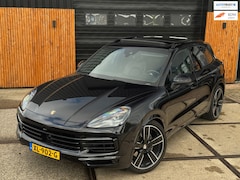 Porsche Cayenne - 3.0 SportChrono BlackPack Nightvision Adapt. Cruise 22Inch Trekhaak Rijklaar