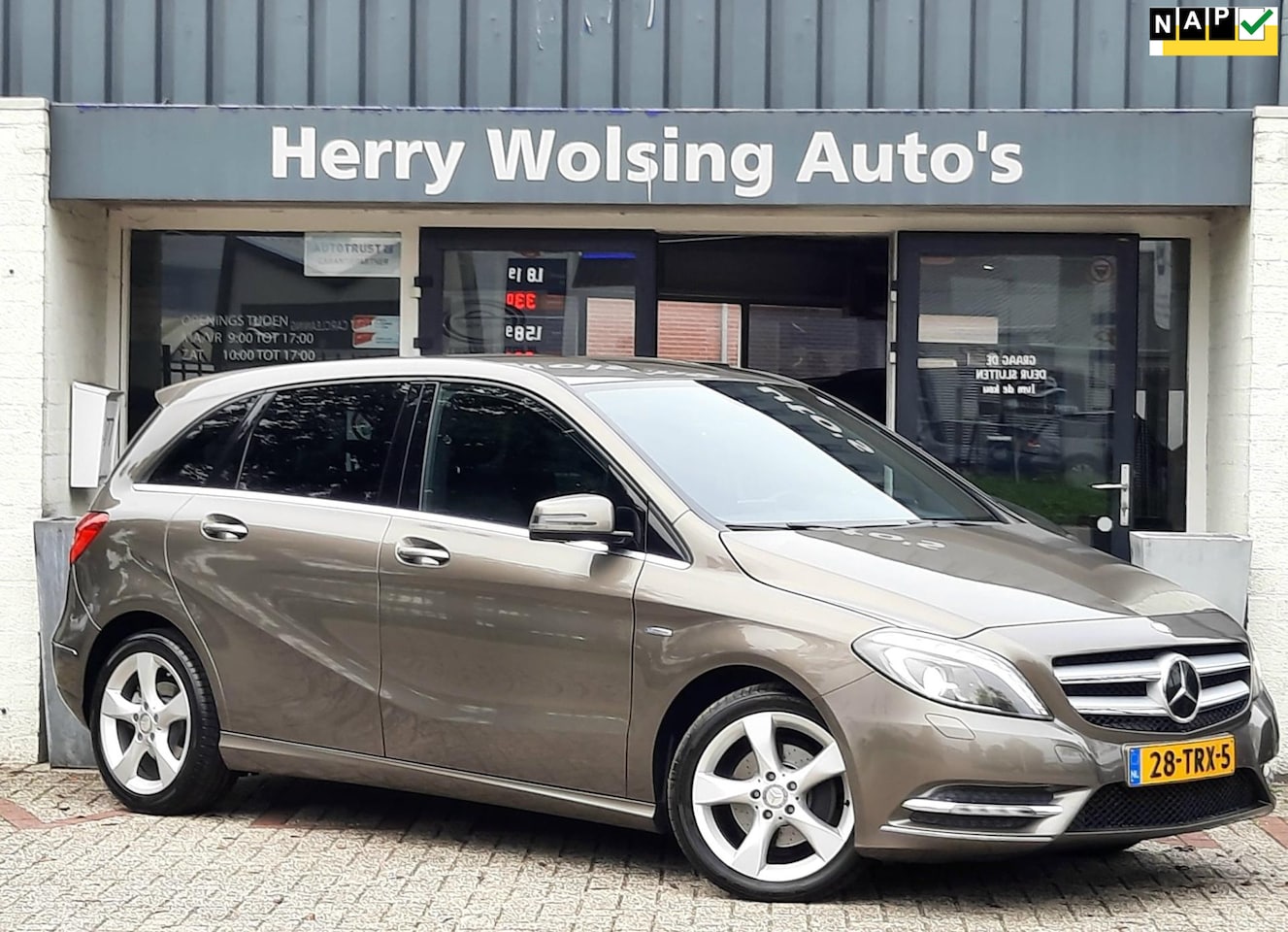 Mercedes-Benz B-klasse - 200 Ambition Autom Xenon Navi dealer Auto - AutoWereld.nl