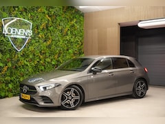 Mercedes-Benz A-klasse - 180 AMG Night Upgrade / CarPlay / Camera