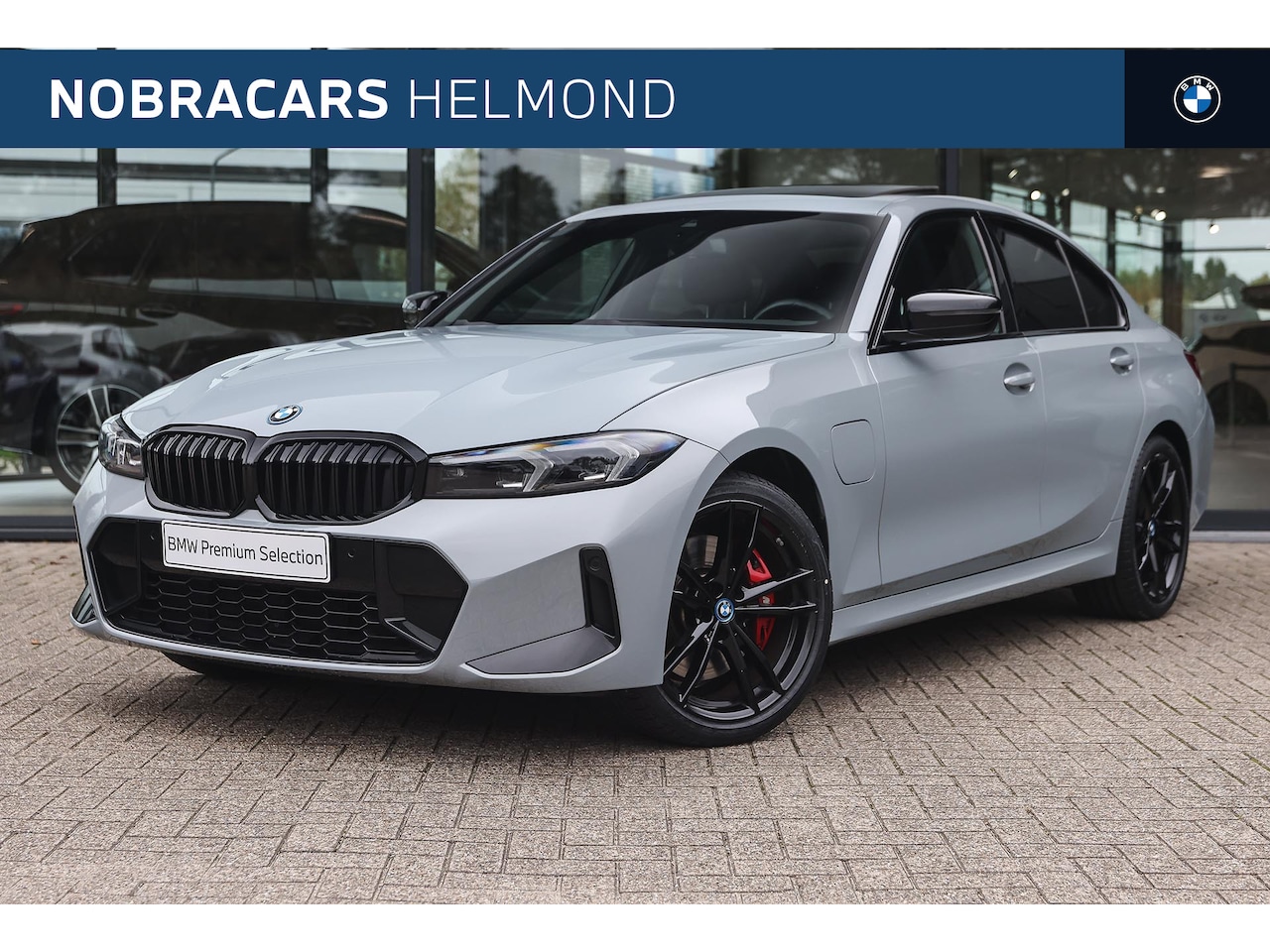 BMW 3-serie - 330e M Sport Automaat / Schuif-kanteldak / Sportstoelen / Adaptieve LED / Live Cockpit Plu - AutoWereld.nl
