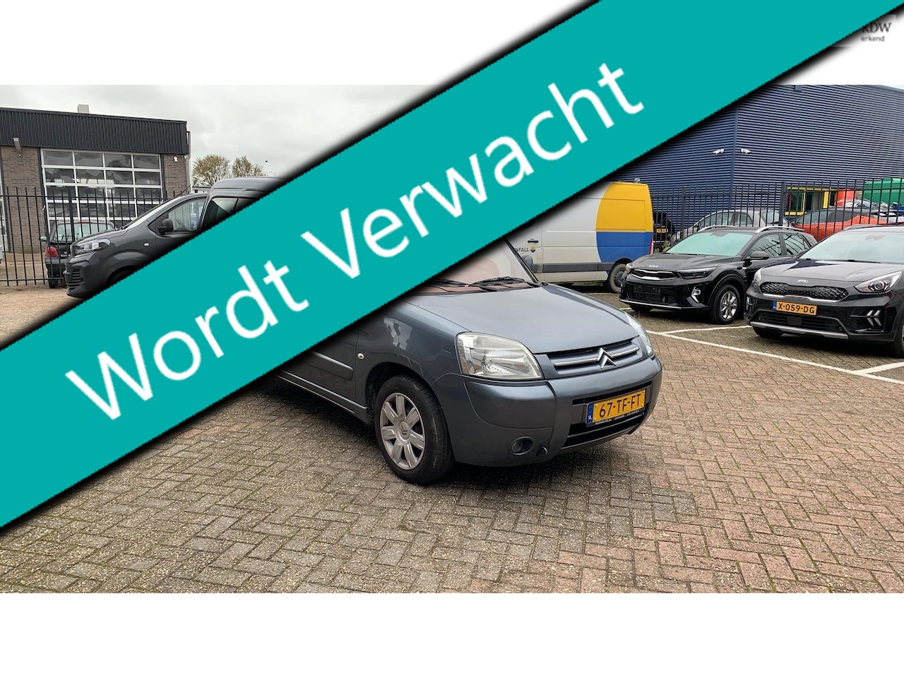 Citroën Berlingo - 1.6i 16V 109pk 1e eigenaar Airco Cruise Trekhaak 1100kg. - AutoWereld.nl