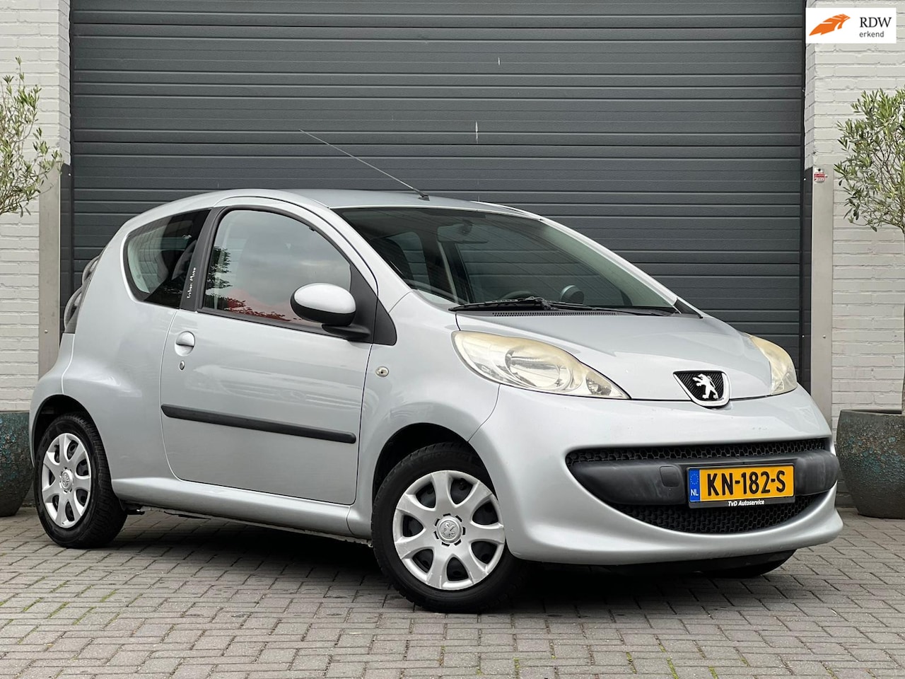 Peugeot 107 - 1.0-12V XR | Airco | 131DZ KM | Goed onderhouden | 3-DRS | - AutoWereld.nl