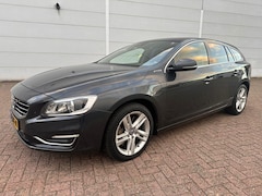 Volvo V60 - 2.4 D6 AWD Plug-In Hybrid Summum