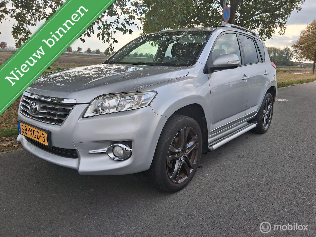 Toyota RAV4 - 2.0 VVTi Dynamic 2WD 2.0 VVTi Dynamic 2WD - AutoWereld.nl