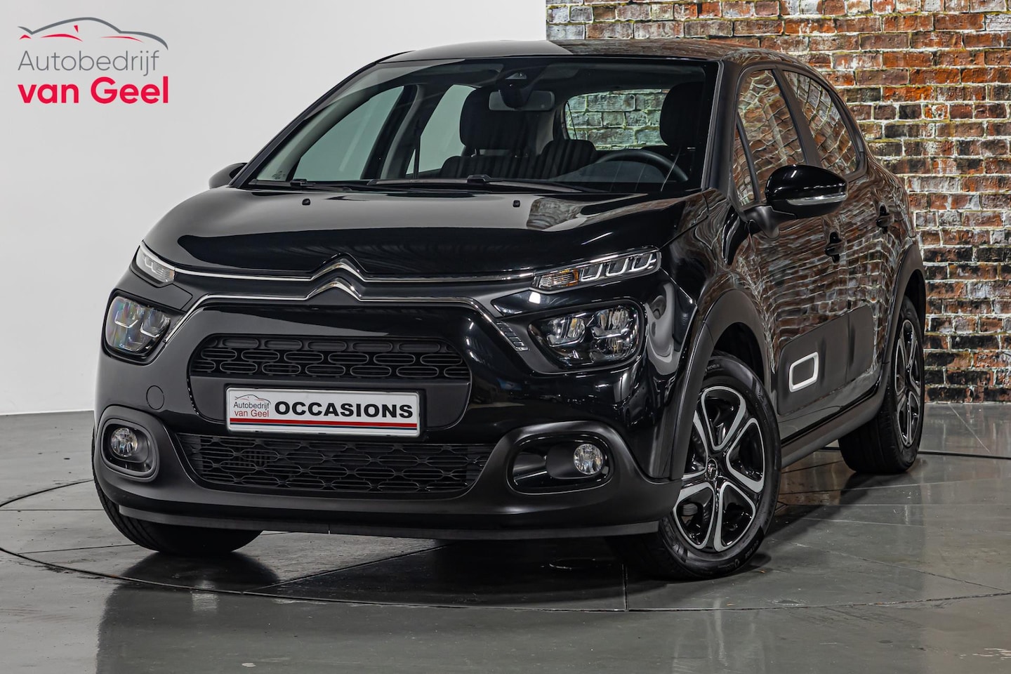 Citroën C3 - 1.2 PureTech Plus I Apple carplay I Navi - AutoWereld.nl
