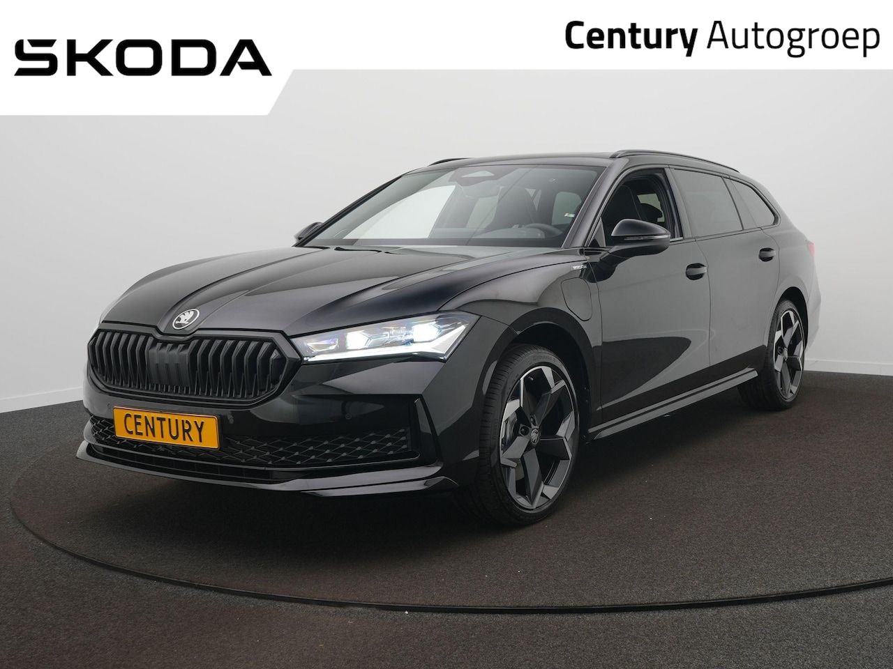 Skoda Superb Combi - Sportline Business 1.5 TSI PHEV 150 kW / 204 PK Co - AutoWereld.nl