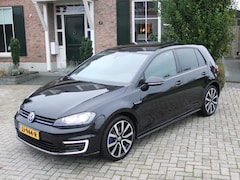 Volkswagen Golf - 1.4 TSI GTE , Schuifdak , Led verlichting , Pdc V+A , Carplay , enz