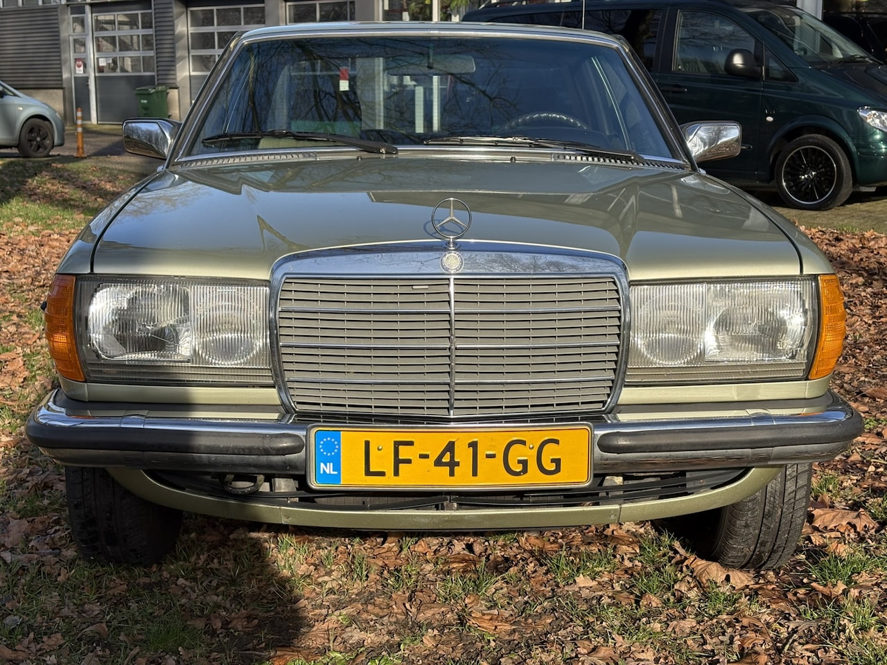 Mercedes-Benz 200-280 (W123) - 230 CE NL-AUTO 1E EIGENAAR! - AutoWereld.nl
