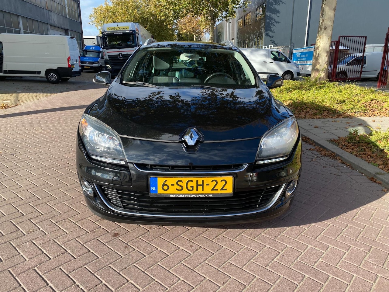 Renault Mégane Estate - 1.5 dCi Bose * AC/Clima * PDC * StartStop * Navigatie * Cruise Control * 6Bak * Onderhouds - AutoWereld.nl