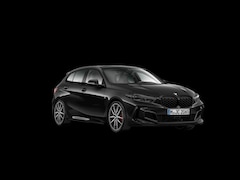 BMW 1-serie - M135i xDrive, M Performance, PANO, ACC, H&K, KUIPSTOELEN, CAMERA