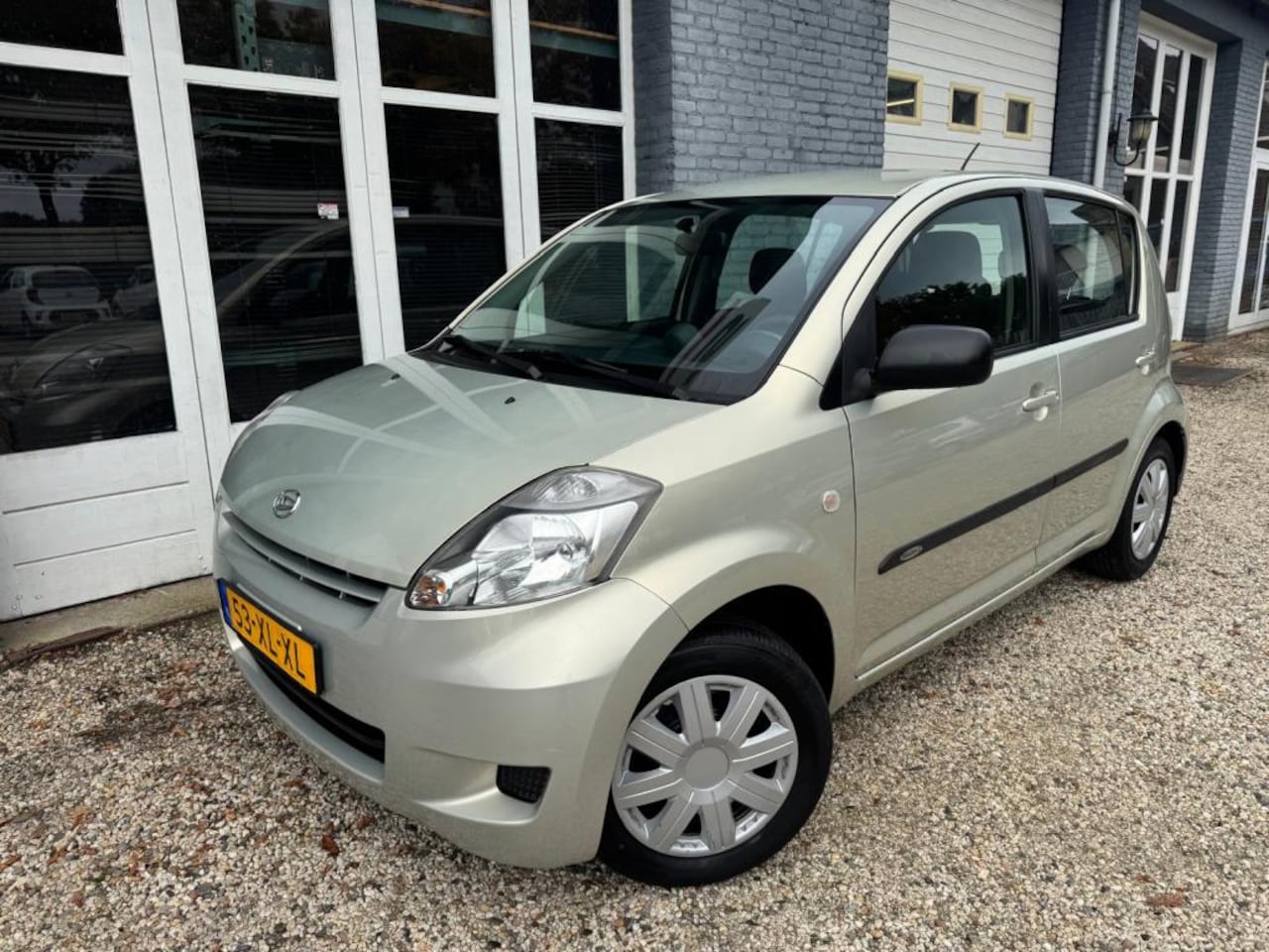 Daihatsu Sirion 2 - 1.3-16V Prestige UNIEK WEINIG ORIGINELE KILOMETERS !!!!!! - AutoWereld.nl