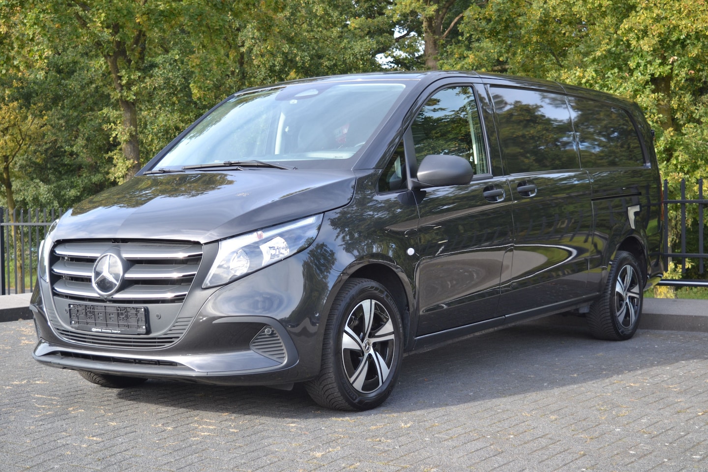 Mercedes-Benz Vito - 116 CDi L3 XL PRO | 2x Schuifd.| 2.5t AHK | Cruise | Stoelverw.| Camera | MBUX | Hout vloe - AutoWereld.nl
