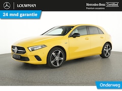 Mercedes-Benz A-klasse - 250 e NIght Plug-In Hybride Nightpakket | Trekhaak | Achteruitrijcamera | Ledkoplampen | S