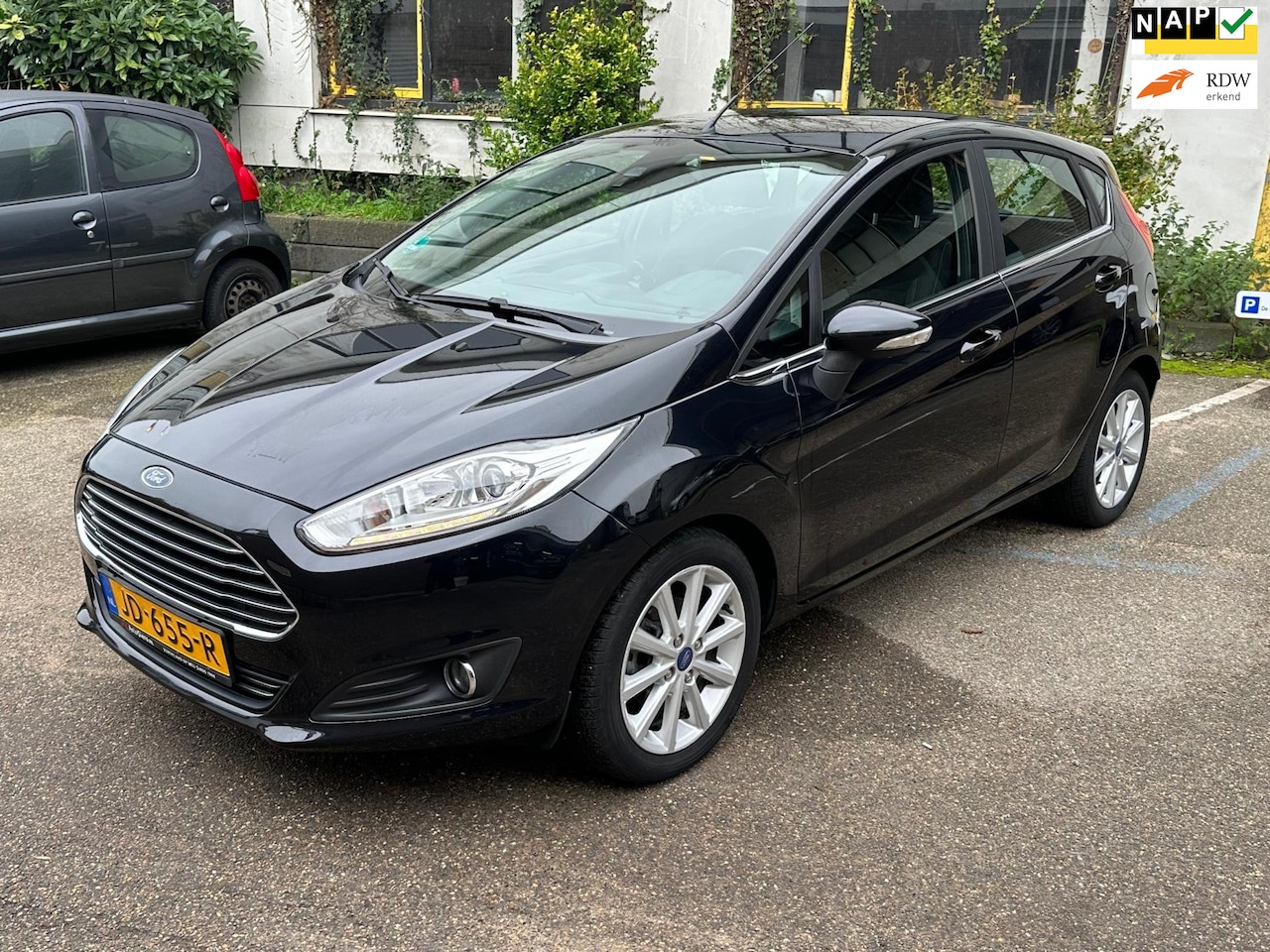 Ford Fiesta - 1.0 EcoBoost Titanium/ Goed onderhouden/ Nette auto - AutoWereld.nl