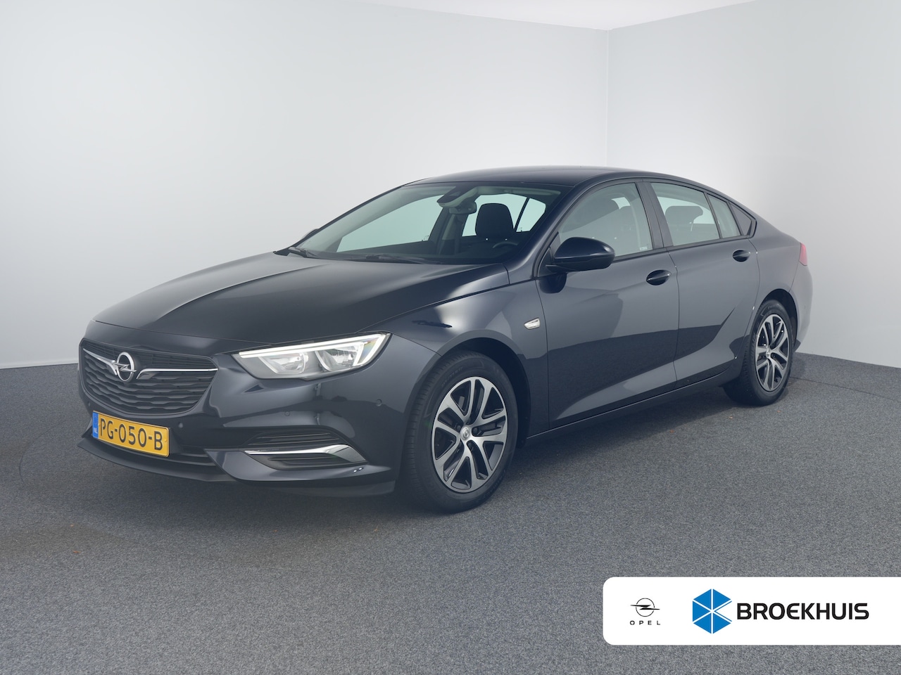Opel Insignia Grand Sport - 1.5 Turbo EcoTec Online Edition | Achteruitrijcamera | Airco | Cruise control - AutoWereld.nl