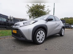 Toyota Aygo X - 1.0 VVT-i MT 72pk Play Multi Media Parkeer Camera