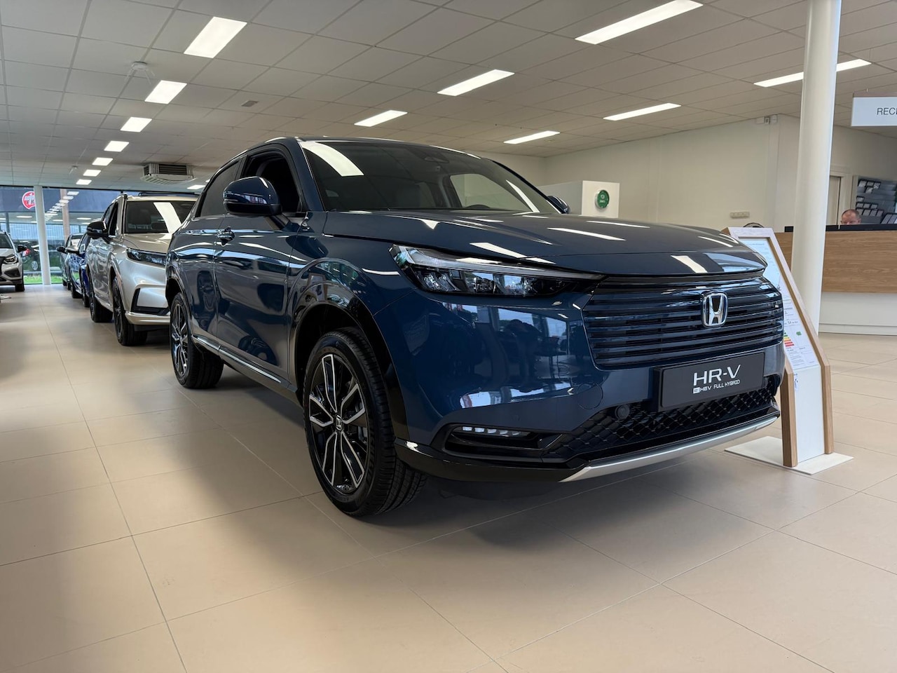 Honda HR-V - 1.5 e:HEV i-MMD 131pk Automaat | Advance | Carplay | Half Leder | - AutoWereld.nl