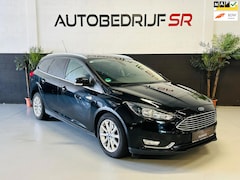 Ford Focus Wagon - 1.0 Titanium Camera Cruise Controle Stoelverw Stuurverw Vol opties