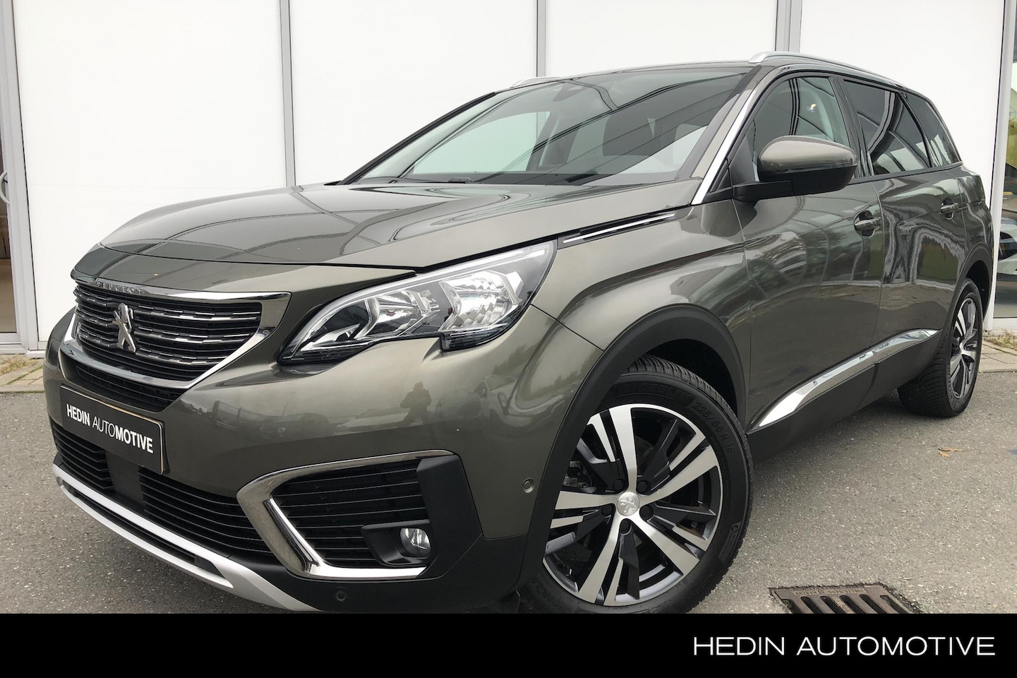 Peugeot 5008 - 1.2 130PK Premium 7 Pers. | Navigatie | Camera | Keyless Entry | 19"LMV | - AutoWereld.nl