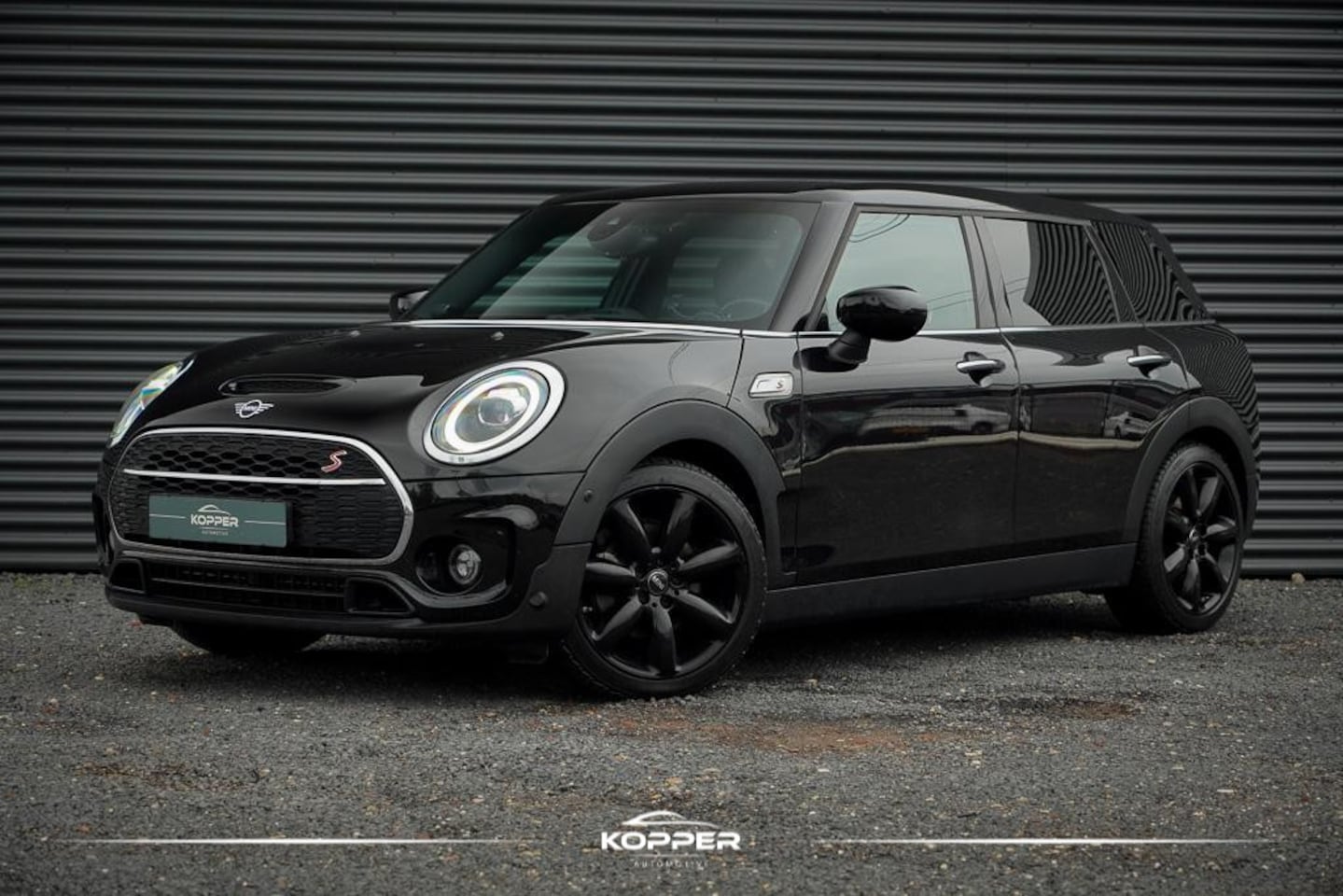 MINI Clubman - Mini 2.0 Cooper S / Aut / Leder / Stoelverwarming / Camera / LED - AutoWereld.nl