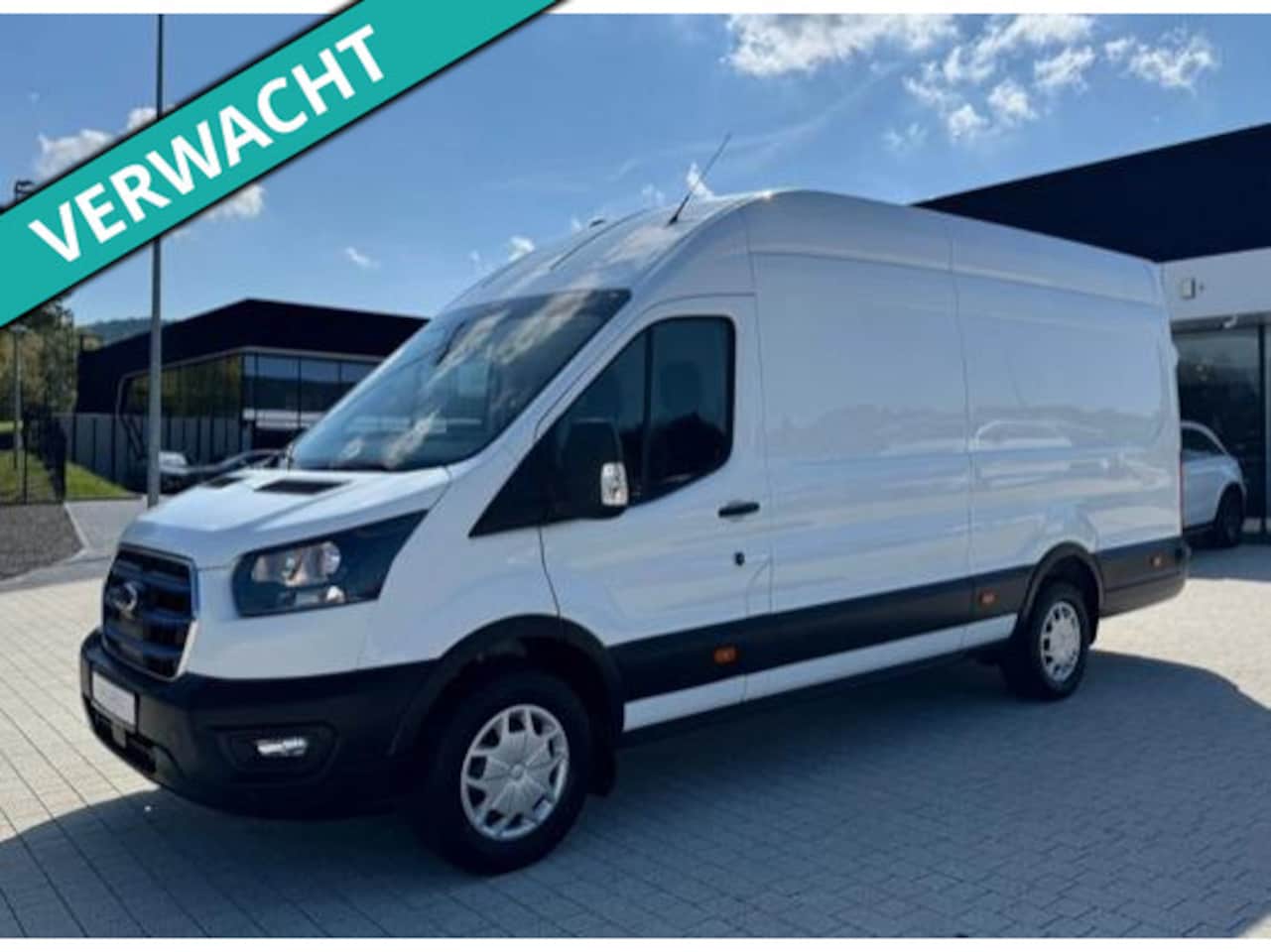 Ford E-Transit - 5 stuks! L4H3 Wit Trend 68 kWh Navi - AutoWereld.nl