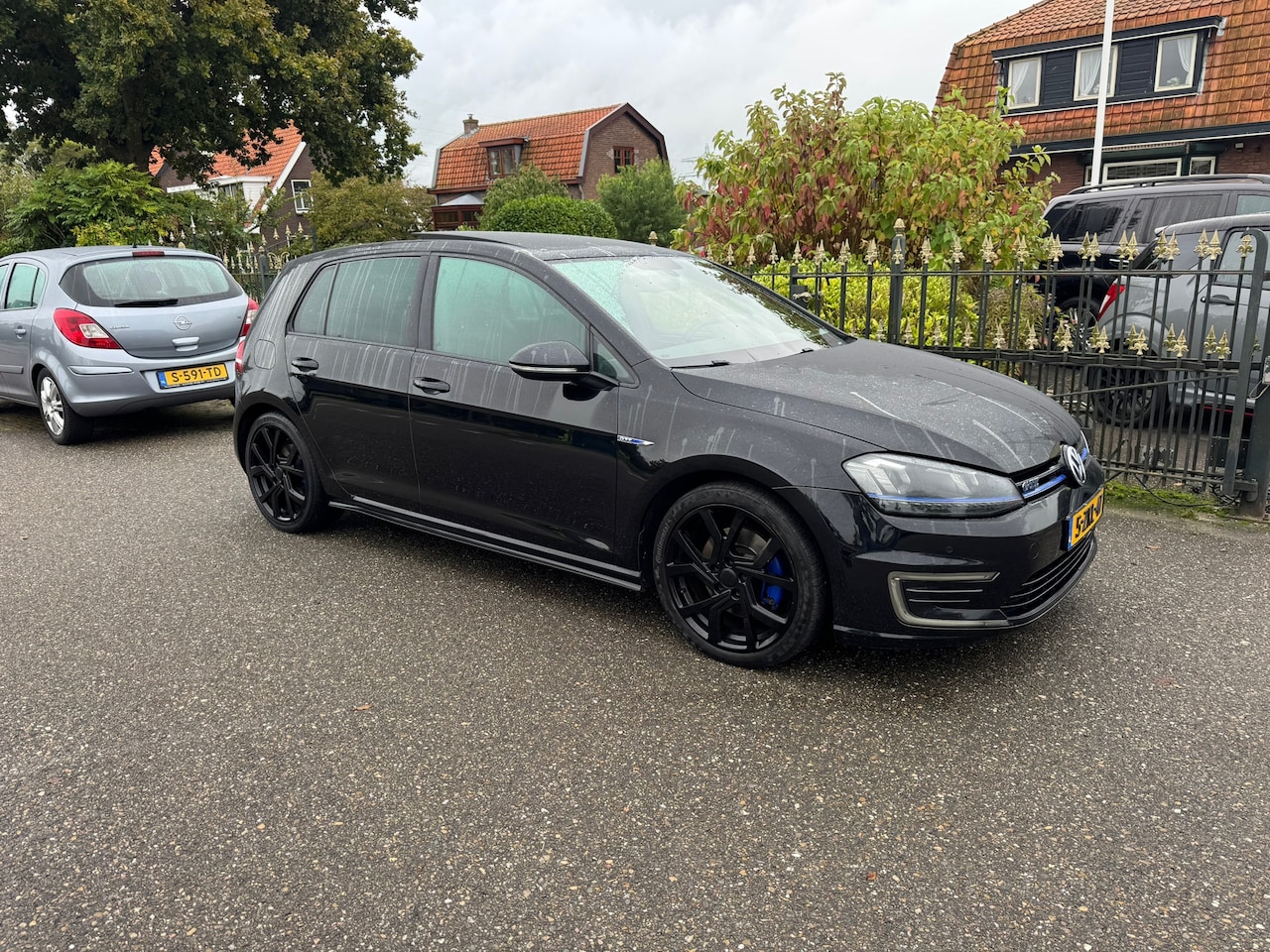 Volkswagen Golf - 1.4 TSI GTE Automaat | Panoramadak | 18" Velgen | Navi | Clima | PDC | Cruise | LED | - AutoWereld.nl