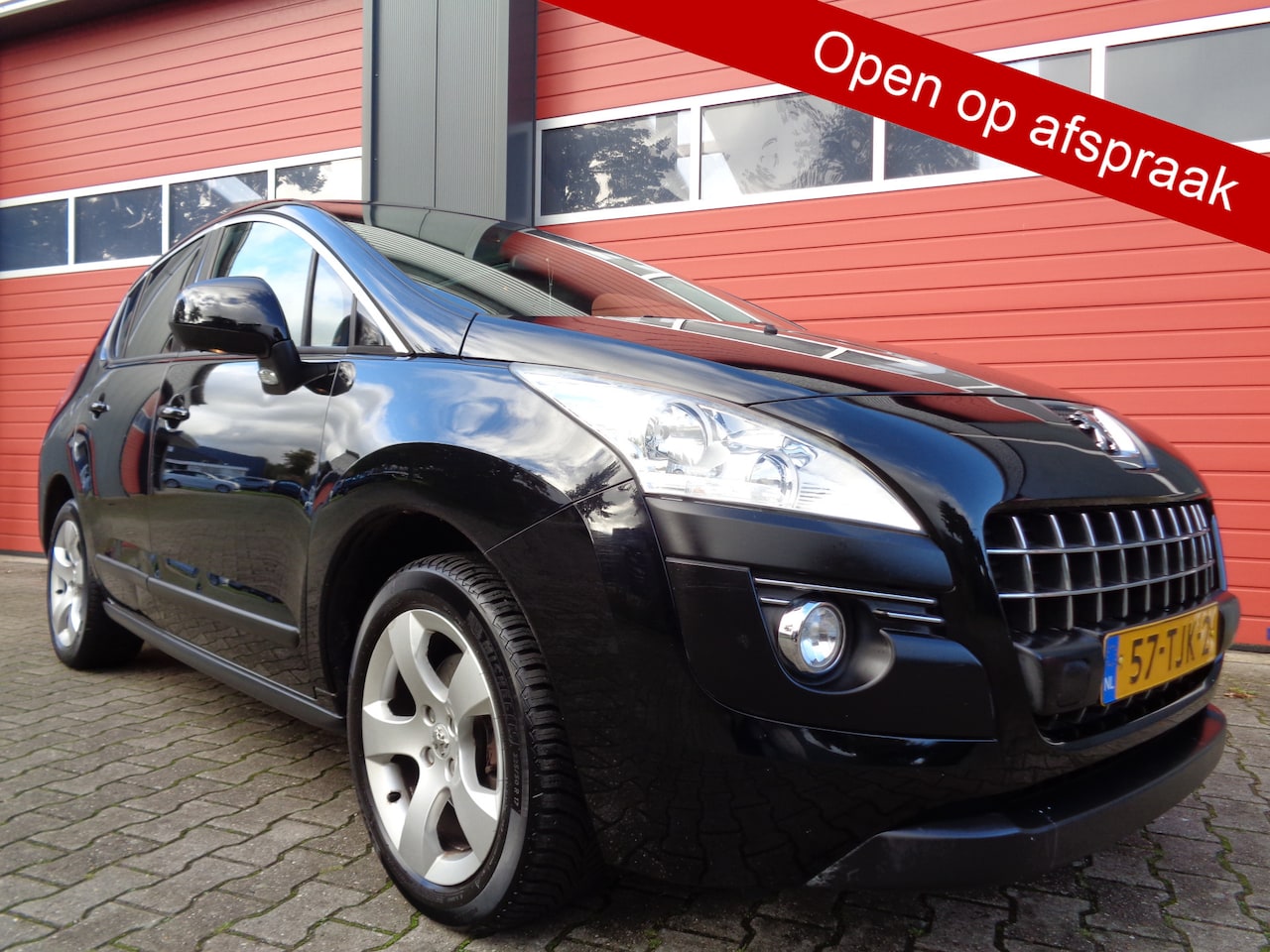 Peugeot 3008 - 1.6 THP Active Clima Cruise LMV Pano-Dak Trekhaak NL-Auto - AutoWereld.nl