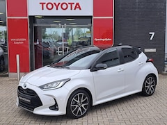 Toyota Yaris - 1.5 Hybrid Executive 4-SEIZOENSBANDEN PARKEERCAMERA PANORAMADAK LEDEREN BEKLEDING