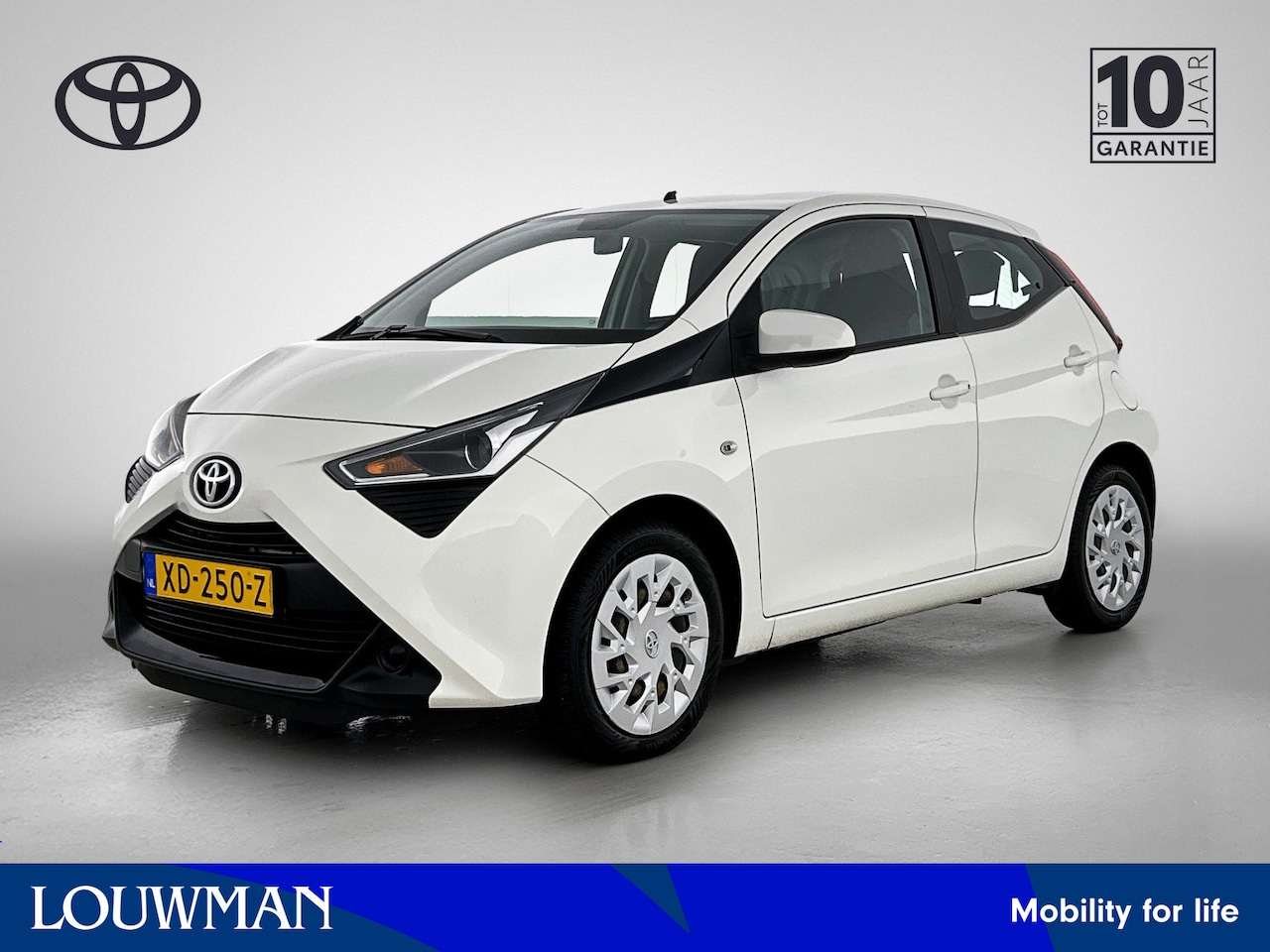 Toyota Aygo - 1.0 VVT-i x-play 1.0 VVT-i x-play - AutoWereld.nl