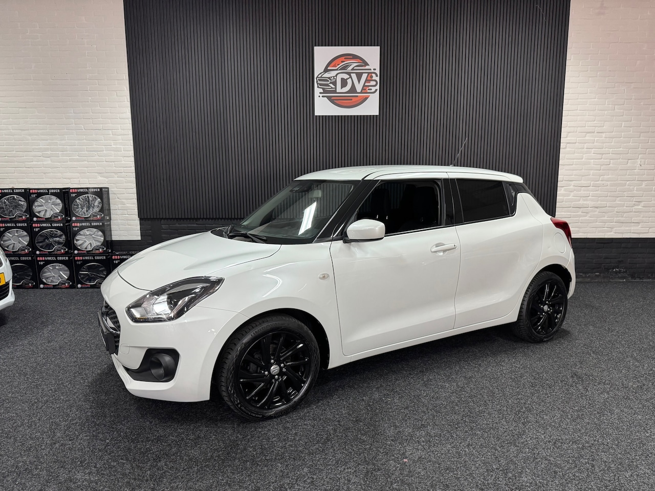 Suzuki Swift - 1.2 Style Smart Hybrid 1.2 Style Smart Hybrid, AUTOMAAT, STL VERW, LED, CAMERA, CARPLAY - AutoWereld.nl