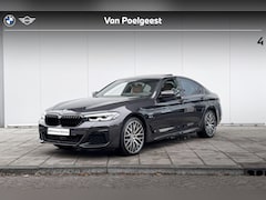 BMW 5-serie - Sedan 530e High Executive M-Sport Head up Display / Hifi / 20inch / Getinte Ramen Achter /
