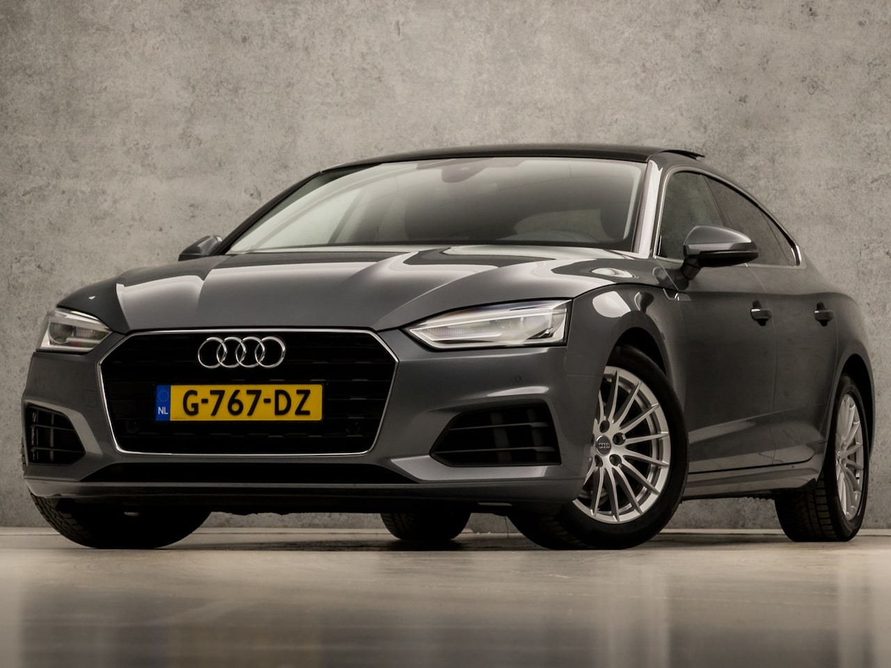 Audi A5 Sportback - 35 TFSI Sport 150Pk Automaat (SCHUIFDAK, APPLE CARPLAY, LEDER, STOELVERWARMING, SPORTSTOEL - AutoWereld.nl