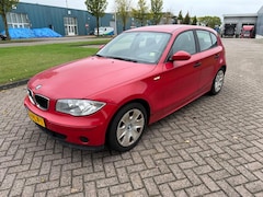 BMW 1-serie - 118i automaat