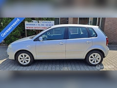 Volkswagen Polo - 1.4-16V Turijn airco - D riem is vv