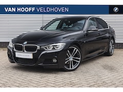 BMW 3-serie - 320i High Executive M Sport Automaat / Sportstoelen / Achteruitrijcamera / Comfort Access