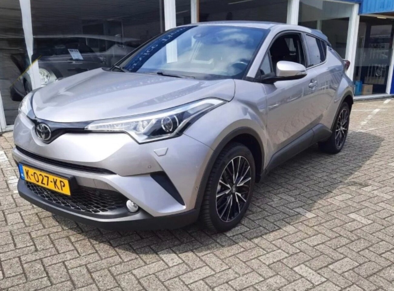 Toyota C-HR - 1.2 Bi-Tone 1.2 Bi-Tone. - AutoWereld.nl