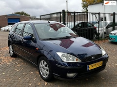 Ford Focus - 1.6-16V Futura Zeer netjes leerbekeleding airco elektrische ramen cv op afs