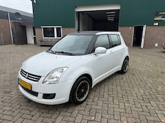 Suzuki Swift - 1.3 Limited 25 Sport Stoelverwarming Airco