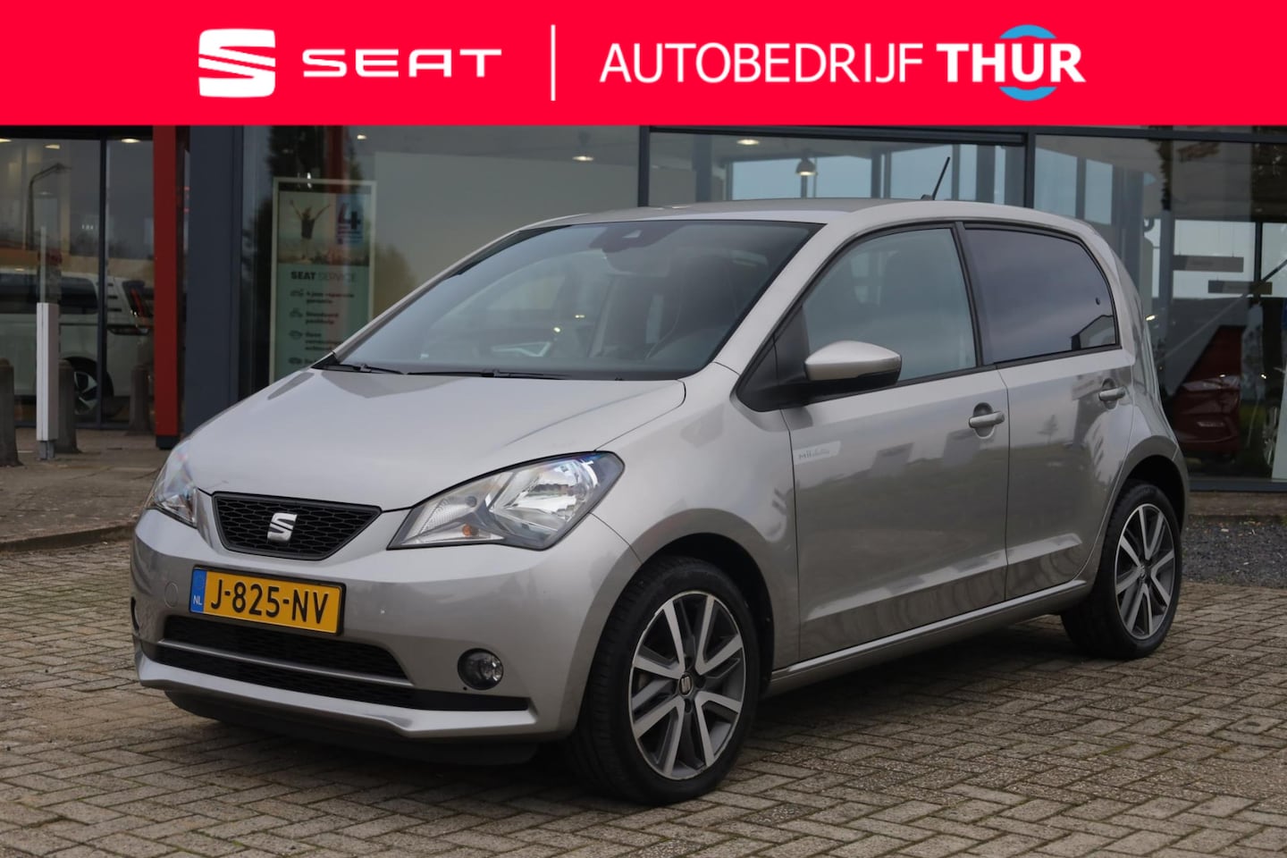 SEAT Mii Electric - electric Plus NL auto, 1e eigenaar nieuw door ons geleverd en onderhouden stoel en voorrui - AutoWereld.nl