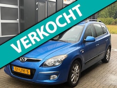 Hyundai i30 CW - 1.4i Blue Dynamic Business PDC Trekhaak Airco ijskoud