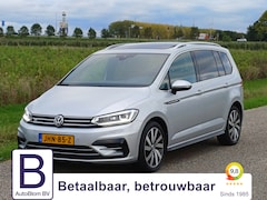 Volkswagen Touran - TSI Highline Business R-Line 7Pers. /Pano/Trekh./Camera/Navi/
