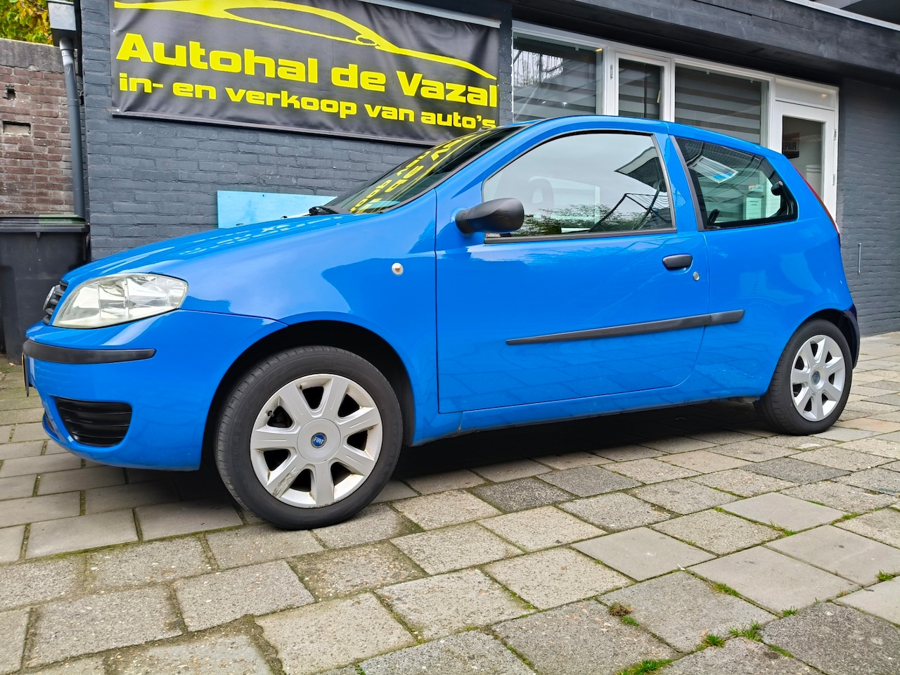 Fiat Punto - 1.2 Young nieuwe APK Airco afn trekhaak - AutoWereld.nl
