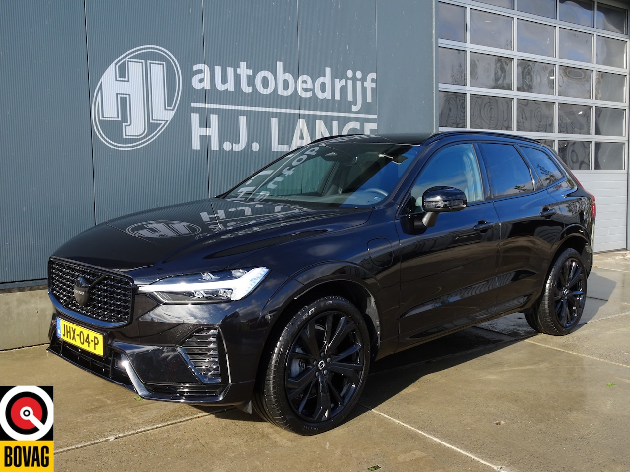 Volvo XC60 - 2.0 T6 Plug-in hybrid AWD Plus Black Edition 2.0 T6 Plug-in hybrid AWD Plus Black Edition - AutoWereld.nl