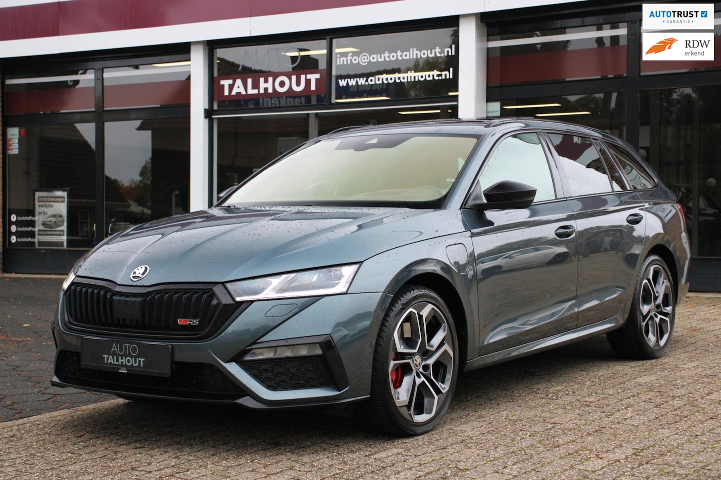 Skoda Octavia Combi - 1.4 TSI RS iV PHEV - PANORAMADAK, ACC, CAMERA, DEALER ONDERHOUDEN - AutoWereld.nl