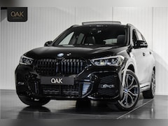 BMW X1 - xDrive25e | M-Sport | Navigatie | Panorama | H&K | Camera | Half Leder | 19"LM | Saphire Z