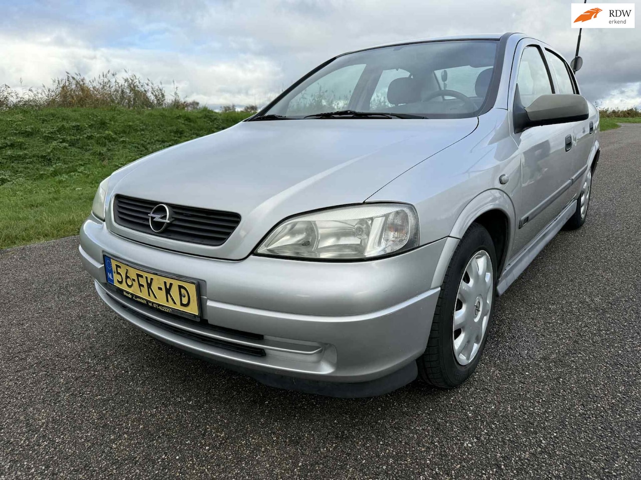 Opel Astra - 1.6-16V Club Automaat ! - AutoWereld.nl