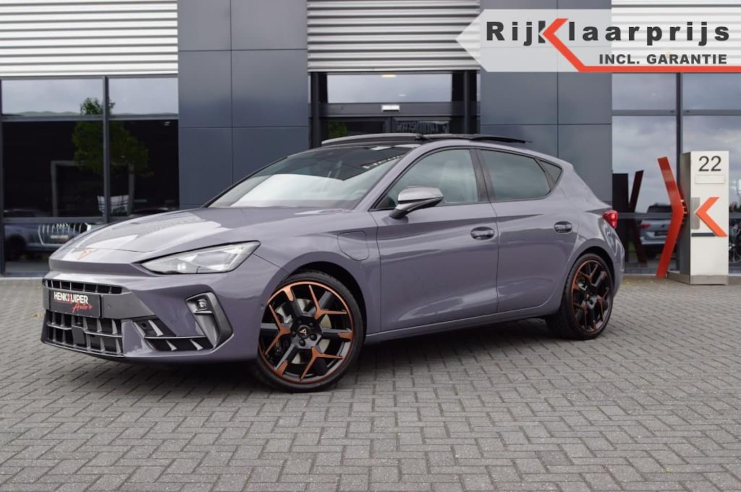 CUPRA Leon - VZ 1.5e-Hybrid 272pk Performance /Panodak /19 Inch Lm/Intelligent Drive - AutoWereld.nl
