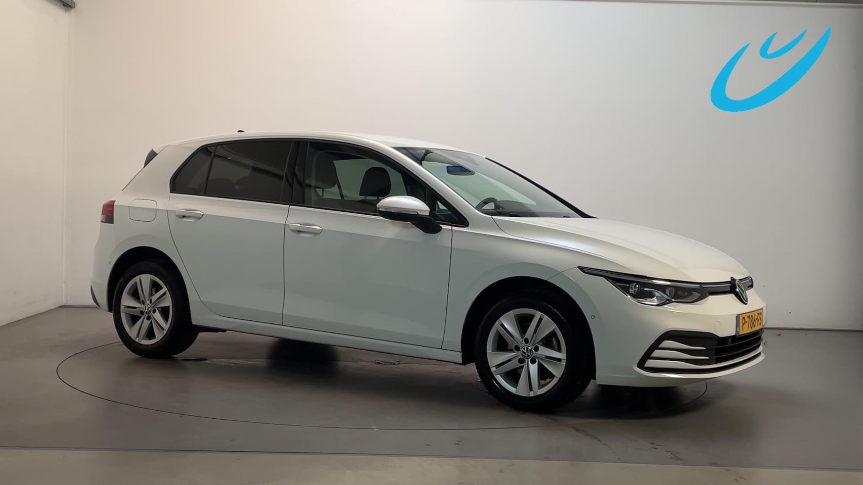 Volkswagen Golf - 1.0 TSI Life Business Alcantara LED Stoelverwarming Sfeerverlichting - AutoWereld.nl